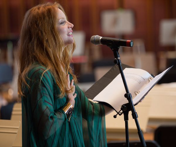 Emcee and BUTI alum Lauren Ambrose. Photo: Natasha Moustache.