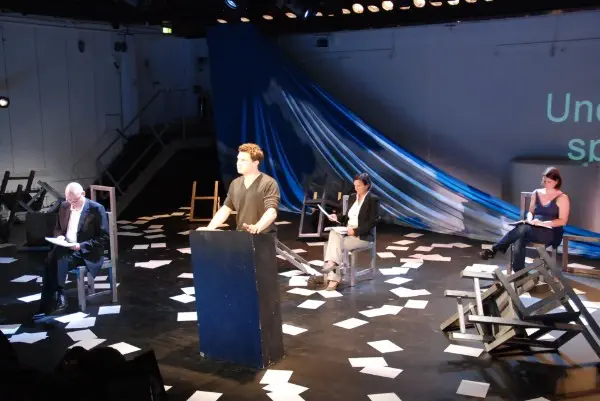 A scene from the German production of Peter-Adrian Cohen